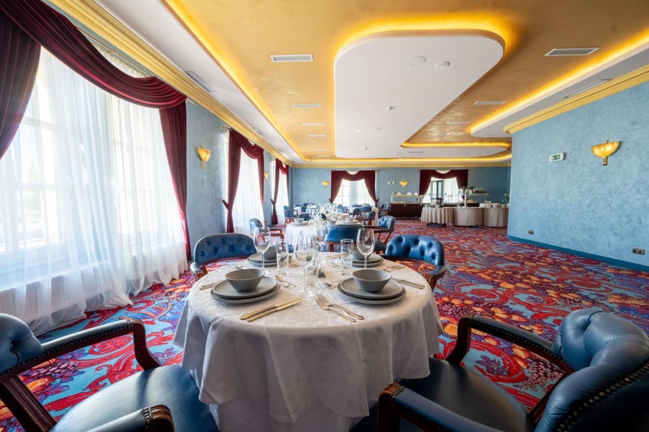 Imperial Casino Strazny Hotel Exterior photo