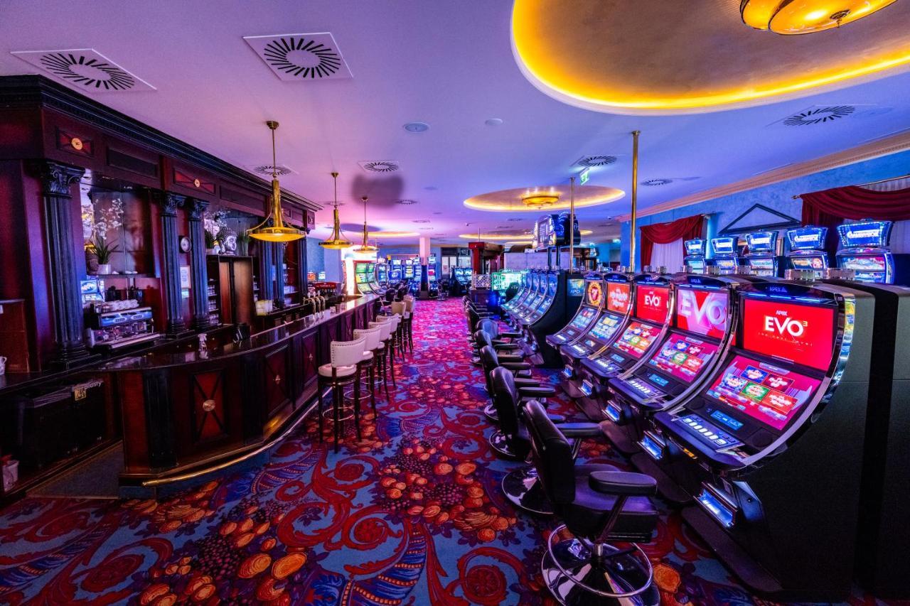 Imperial Casino Strazny Hotel Exterior photo