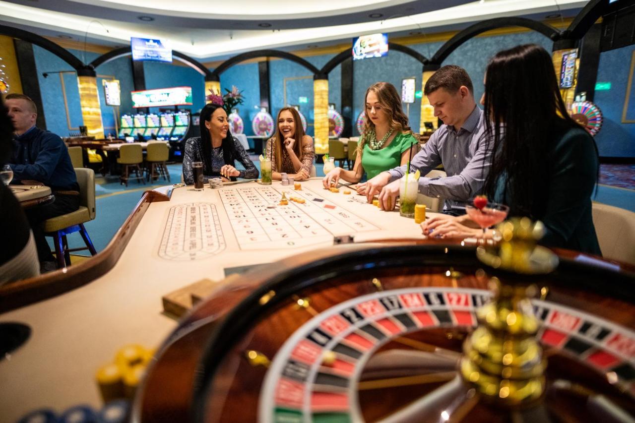 Imperial Casino Strazny Hotel Exterior photo