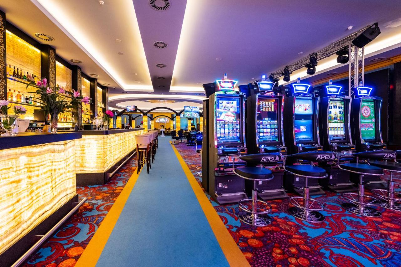 Imperial Casino Strazny Hotel Exterior photo